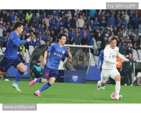 久保建英在赛场上的精彩表现引发球迷热议未来发展潜力无限